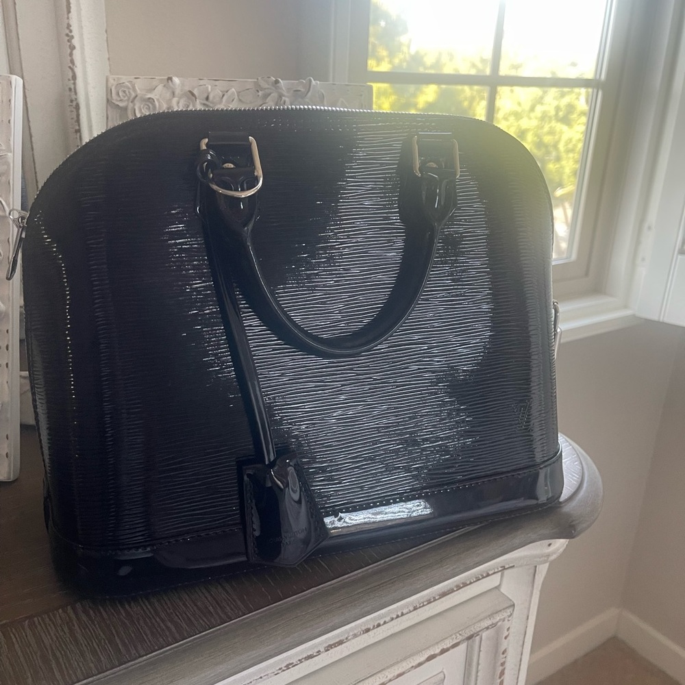 Medium size ,like new condition
